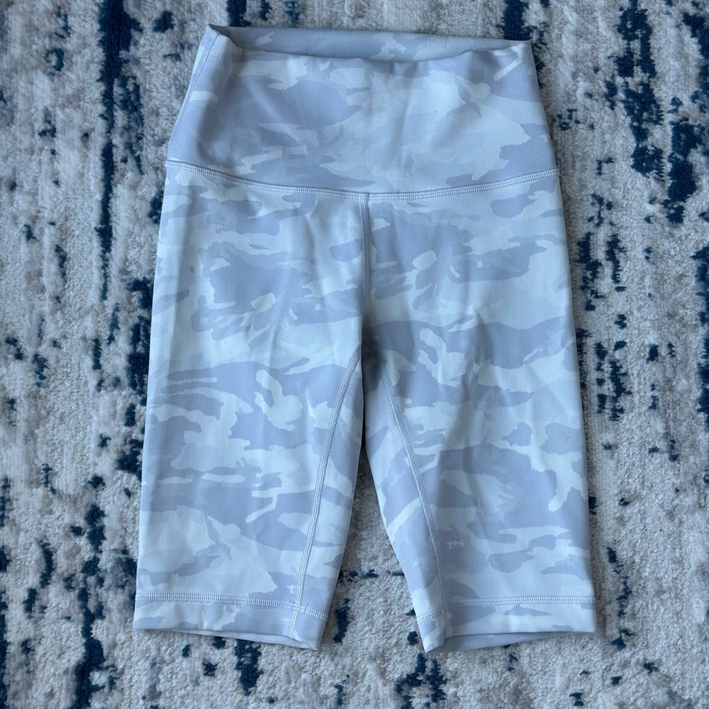 Lululemon Wunder Under Short 10" *Ribbed